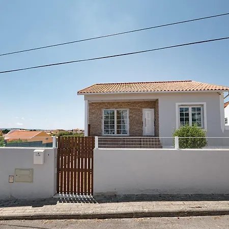 Pinhal Da Colmeia - Pool, Tree House And Games Silveira (Lisbon)