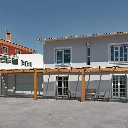 Dom wakacyjny Pinhal Da Colmeia - Pool, Tree House And Games